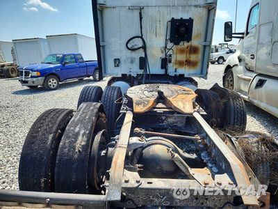 Zdjęcie 13 z 13 samochodu: 2017 KENWORTH T680 SEMI TRUCK VIN:1XKYDP9X8HJ127248 - miniatura