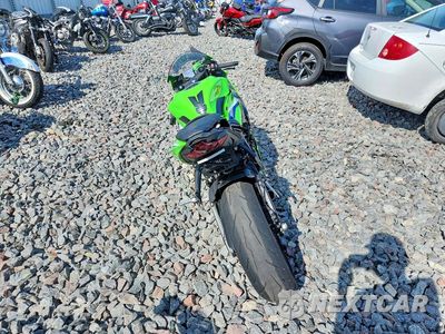 Czwarte zdjęcie samochodu z boku: 2026 KAWASAKI ZX636 K VIN:JKBZXJJ17TA046588 - miniatura
