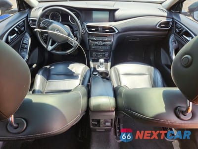 Zdjęcie 8 z 12 samochodu: 2017 INFINITI QX30 BASE VIN:SJKCH5CR6HA022634 - miniatura