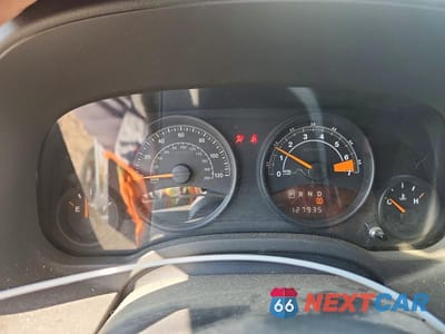 Zdjęcie 9 z 12 samochodu: 2014 JEEP COMPASS SPORT VIN:1C4NJDBB2ED503876 - miniatura