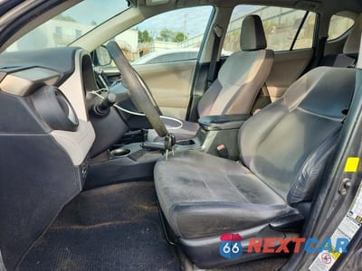 Zdjęcie 7 z 13 samochodu: 2013 TOYOTA RAV4 XLE VIN:2T3RFREV1DW029796 - miniatura