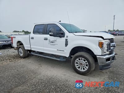 Czwarte zdjęcie samochodu z boku: 2019 FORD F250 SUPER DUTY VIN:1FT7W2BT2KEC95415 - miniatura
