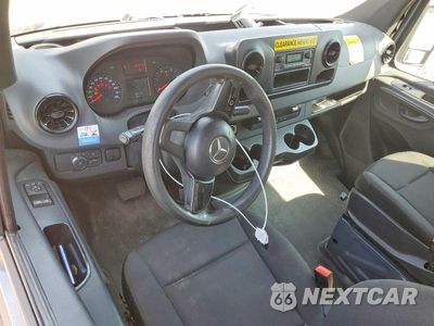 Zdjęcie 8 z 13 samochodu: 2019 MERCEDES-BENZ SPRINTER 2500/3500 DELIVERY VAN VIN:WD4PF0CD0KP043250 - miniatura