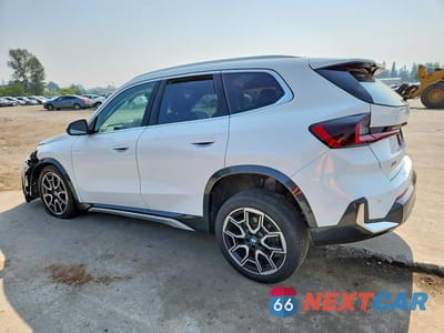 Drugie zdjęcie samochodu z przodu: 2023 BMW X1 XDRIVE28I VIN:WBX73EF04P5X48065 - miniatura