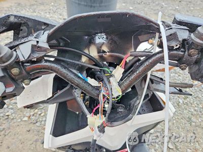 Zdjęcie 7 z 10 samochodu: 2024 TZHQIA SCOOTER 150CC VIN:H0DTAEG40RX080533 - miniatura