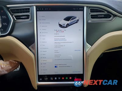 Zdjęcie 9 z 13 samochodu: 2015 TESLA MODEL S P90D VIN:5YJSA1V43FF100935 - miniatura