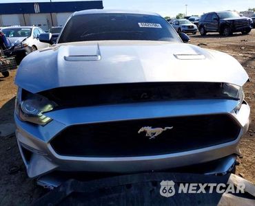 Piąte zdjęcie samochodu w środku: 2021 FORD MUSTANG VIN:1FA6P8TH4M5142095 - miniatura