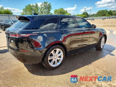 Trzecie zdjęcie samochodu z tyłu: 2021 LAND ROVER RANGE ROVER VELAR R-DYNAMIC S VIN:SALYT2EU8MA312920 - miniatura
