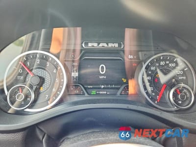Zdjęcie 9 z 13 samochodu: 2026 RAM 1500 LARAMIE VIN:1C6SRFJP2TN345624 - miniatura