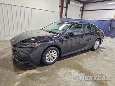 2026 TOYOTA CAMRY LE 4T1DAACKXTU268547 - główne zdjęcie licytacji z USA - miniatura