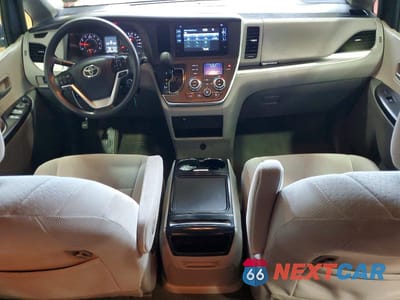 Zdjęcie 8 z 13 samochodu: 2017 TOYOTA SIENNA LE VIN:5TDJZ3DC9HS156286 - miniatura