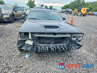 Piąte zdjęcie samochodu w środku: 2019 DODGE CHALLENGER R/T VIN:2C3CDZBT6KH521241 - miniatura