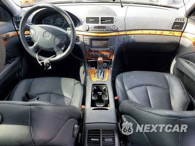 Zdjęcie 8 z 12 samochodu: 2006 MERCEDES-BENZ E 500 4MATIC VIN:WDBUF83J16X209720 - miniatura