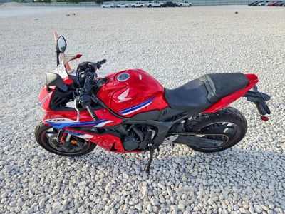 Trzecie zdjęcie samochodu z tyłu: 2024 HONDA CBR650 R VIN:MLHRH1552R5000511 - miniatura