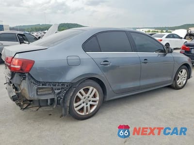 Trzecie zdjęcie samochodu z tyłu: 2017 VOLKSWAGEN JETTA S VIN:3VW2B7AJ3HM317960 - miniatura