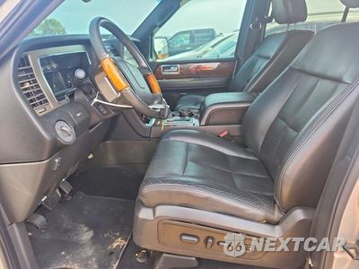 Zdjęcie 7 z 13 samochodu: 2011 LINCOLN NAVIGATOR VIN:5LMJJ2H5XBEJ07990 - miniatura
