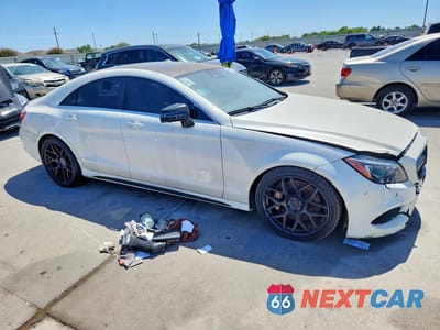 Czwarte zdjęcie samochodu z boku: 2015 MERCEDES-BENZ CLS 550 VIN:WDDLJ7DBXFA149023 - miniatura