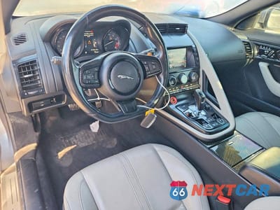Zdjęcie 8 z 12 samochodu: 2014 JAGUAR F-TYPE S VIN:SAJWA6FC5E8K06307 - miniatura
