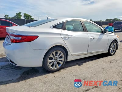 Trzecie zdjęcie samochodu z tyłu: 2014 HYUNDAI AZERA LIMITED VIN:KMHFH4JG8EA406501 - miniatura