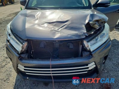 Zdjęcie 12 z 13 samochodu: 2018 TOYOTA HIGHLANDER XLE VIN:5TDKZRFH6JS542945 - miniatura