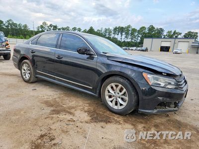 Czwarte zdjęcie samochodu z boku: 2016 VOLKSWAGEN PASSAT VIN:1VWAT7A38GC043763 - miniatura