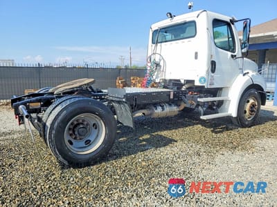 Trzecie zdjęcie samochodu z tyłu: 2018 FREIGHTLINER BUSINESS CLASS M2 SEMI TRUCK VIN:1FUBC4FK2JHJK2323 - miniatura