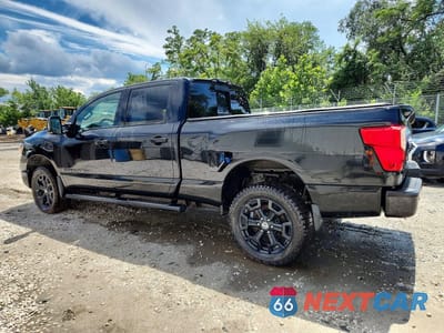 Drugie zdjęcie samochodu z przodu: 2019 NISSAN TITAN XD SV VIN:1N6BA1F4XKN512177 - miniatura