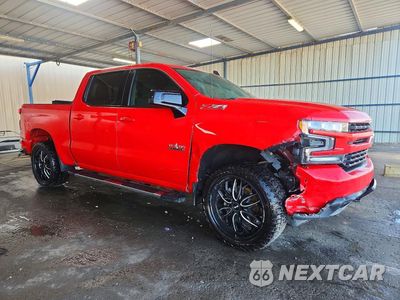 Czwarte zdjęcie samochodu z boku: 2020 CHEVROLET SILVERADO K1500 RST VIN:3GCUYEED4LG413929 - miniatura