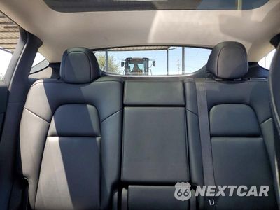 Zdjęcie 10 z 13 samochodu: 2022 TESLA MODEL Y VIN:7SAYGDEE1NF358245 - miniatura