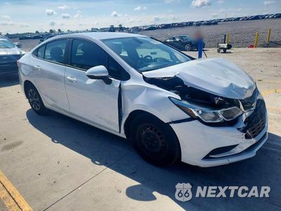 Czwarte zdjęcie samochodu z boku: 2018 CHEVROLET CRUZE LS VIN:1G1BC5SM3J7179939 - miniatura