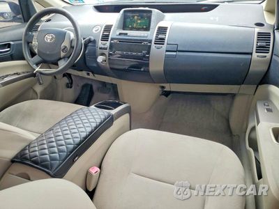 Zdjęcie 8 z 13 samochodu: 2007 TOYOTA PRIUS BASE VIN:JTDKB20U477636052 - miniatura