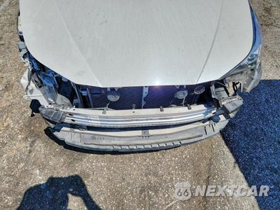 Zdjęcie 11 z 12 samochodu: 2016 TOYOTA PRIUS TWO VIN:JTDKBRFUXG3008133 - miniatura