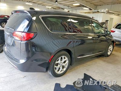 Trzecie zdjęcie samochodu z tyłu: 2018 CHRYSLER PACIFICA TOURING L VIN:2C4RC1BG1JR103871 - miniatura