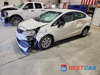 2015 KIA RIO LX KNADM4A33F6437094 - główne zdjęcie licytacji z USA - miniatura