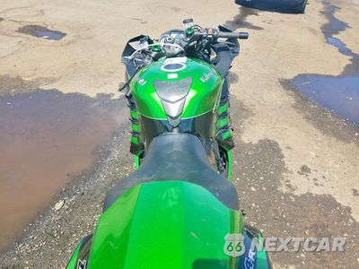 Zdjęcie 6 z 9 samochodu: 2016 KAWASAKI ZX1400 H VIN:JKBZXNH15GA000910 - miniatura