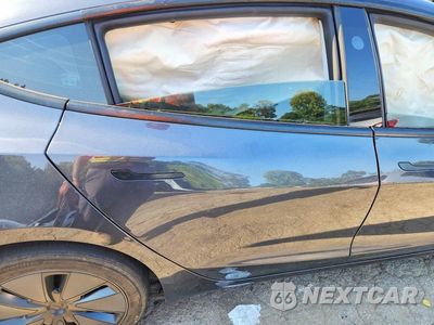 Zdjęcie 10 z 12 samochodu: 2024 TESLA MODEL 3 VIN:5YJ3E1EA7RF739743 - miniatura