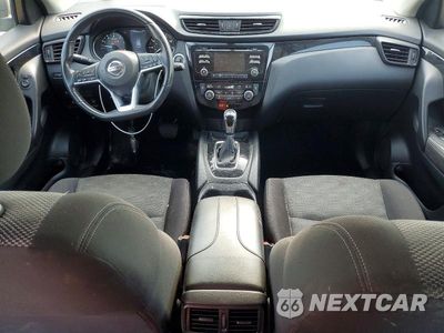 Zdjęcie 8 z 14 samochodu: 2017 NISSAN ROGUE SPORT SV VIN:JN1BJ1CR2HW140794 - miniatura