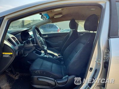 Zdjęcie 7 z 12 samochodu: 2018 KIA FORTE5 LX VIN:KNAFK5A84J5772671 - miniatura