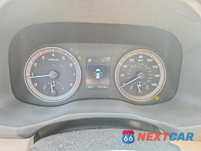 Zdjęcie 9 z 14 samochodu: 2018 HYUNDAI TUCSON VALUE VIN:KM8J33A25JU618479 - miniatura