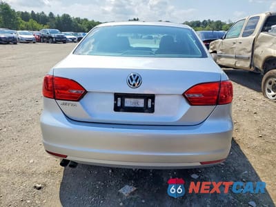 Zdjęcie 6 z 12 samochodu: 2014 VOLKSWAGEN JETTA BASE VIN:3VW1K7AJ5EM319426 - miniatura