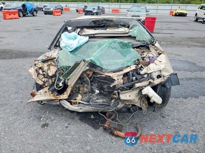Piąte zdjęcie samochodu w środku: 2001 HONDA ACCORD LX VIN:1HGCG66561A086698 - miniatura