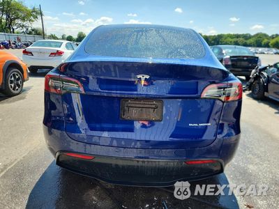 Zdjęcie 6 z 13 samochodu: 2024 TESLA MODEL Y VIN:7SAYGDEE8RA237151 - miniatura