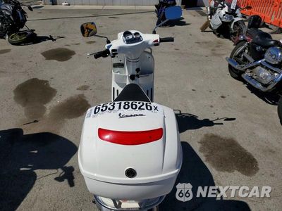 Zdjęcie 6 z 9 samochodu: 2009 VESPA LX 150 VIN:ZAPM448F095602725 - miniatura