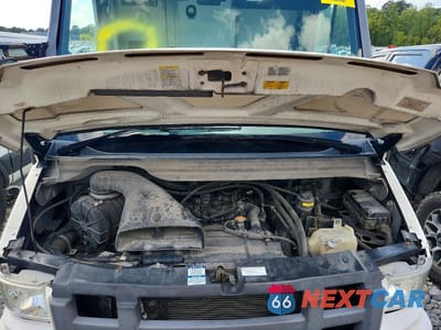 Zdjęcie 11 z 12 samochodu: 2018 ISUZU NPR VIN:JALB4T170J7W02138 - miniatura