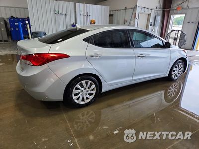 Trzecie zdjęcie samochodu z tyłu: 2013 HYUNDAI ELANTRA GLS VIN:5NPDH4AEXDH159631 - miniatura
