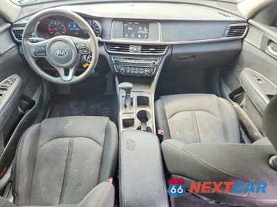 Zdjęcie 8 z 12 samochodu: 2018 KIA OPTIMA LX VIN:5XXGT4L3XJG198427 - miniatura