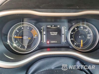 Zdjęcie 9 z 13 samochodu: 2017 JEEP CHEROKEE LATITUDE VIN:1C4PJMCSXHW575375 - miniatura