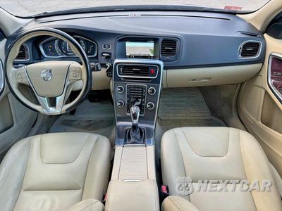 Zdjęcie 9 z 11 samochodu: 2015 VOLVO V60 PREMIER VIN:YV140MEK6F1254733 - miniatura