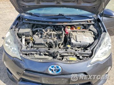 Zdjęcie 11 z 12 samochodu: 2013 TOYOTA PRIUS C FOUR VIN:JTDKDTB31D1041792 - miniatura