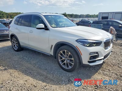Czwarte zdjęcie samochodu z boku: 2021 BMW X5 XDRIVE40I VIN:5UXCR6C03M9F26739 - miniatura